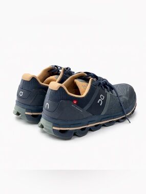 On Running CloudTec sneakers 🩶💙